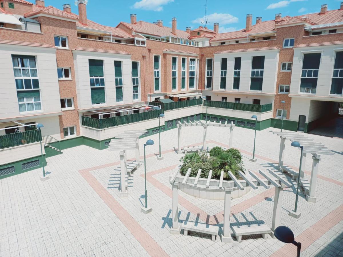 Apartamento Para 5 Personas Con Garaje A 10 Minutos De Valladolid Eksteriør billede